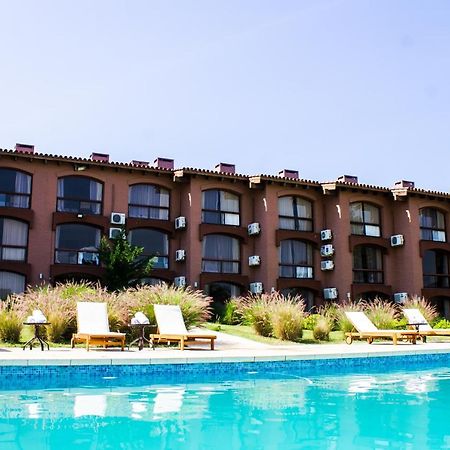 Готель Wyndham Garden Montevideo Carrasco Сьюдад-де-ла-Коста Екстер'єр фото