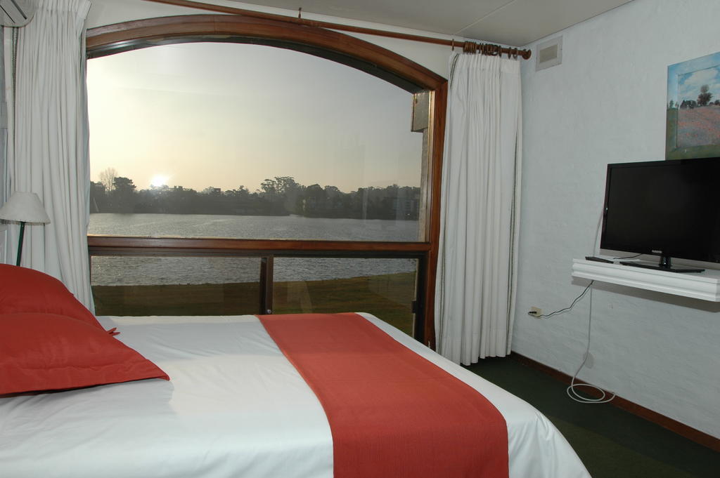Готель Wyndham Garden Montevideo Carrasco Сьюдад-де-ла-Коста Номер фото