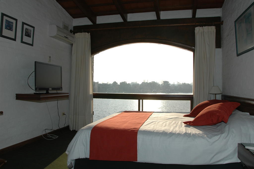 Готель Wyndham Garden Montevideo Carrasco Сьюдад-де-ла-Коста Номер фото