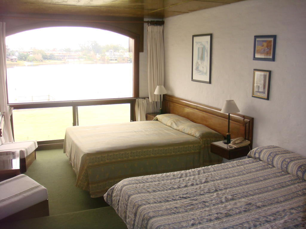Готель Wyndham Garden Montevideo Carrasco Сьюдад-де-ла-Коста Номер фото