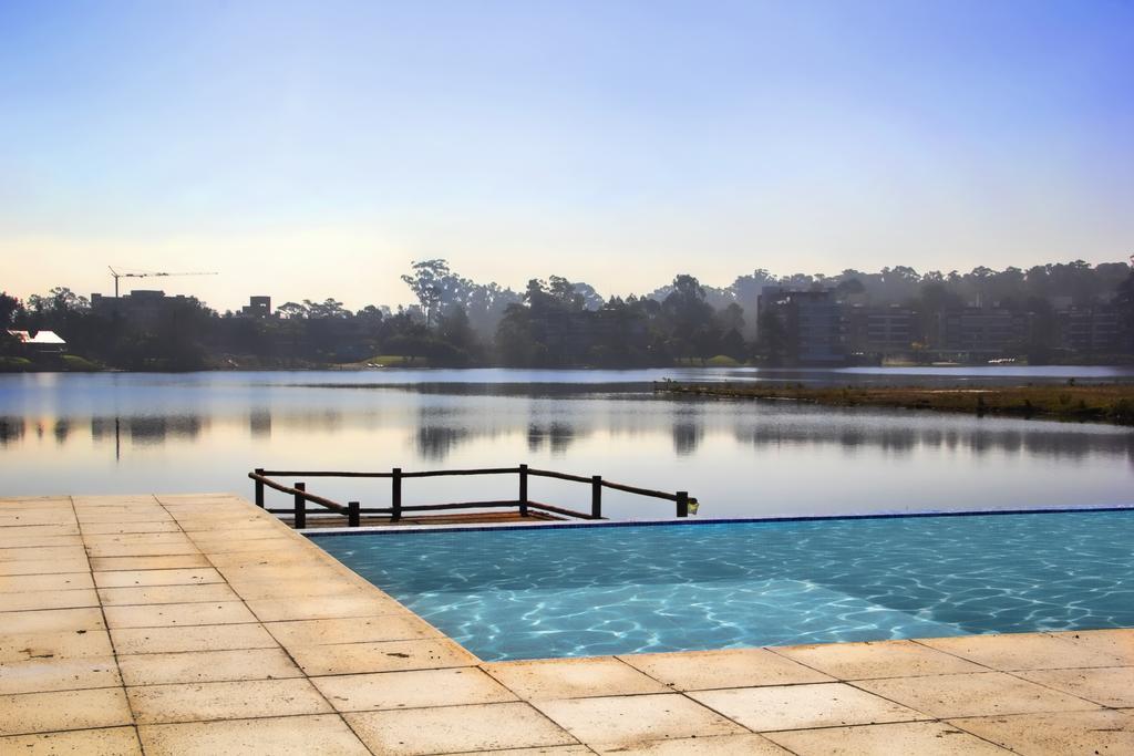 Готель Wyndham Garden Montevideo Carrasco Сьюдад-де-ла-Коста Екстер'єр фото