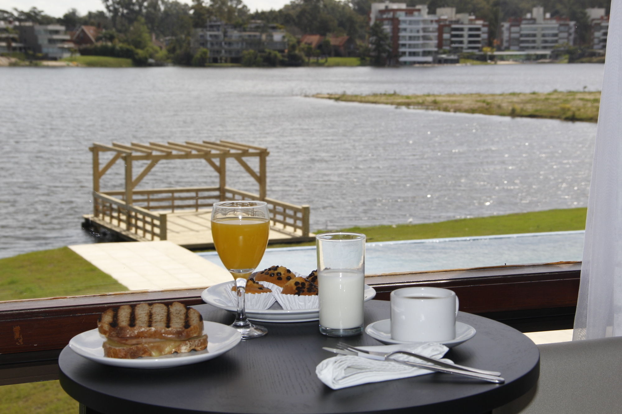 Готель Wyndham Garden Montevideo Carrasco Сьюдад-де-ла-Коста Екстер'єр фото